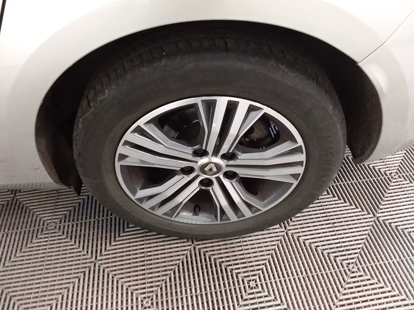 RENAULT MEGANE IV ESTATE 2021 - Photo n°31