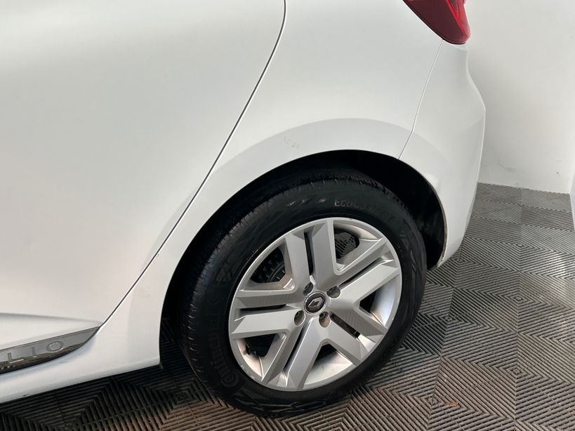 RENAULT CLIO V 2020 - Photo n°18