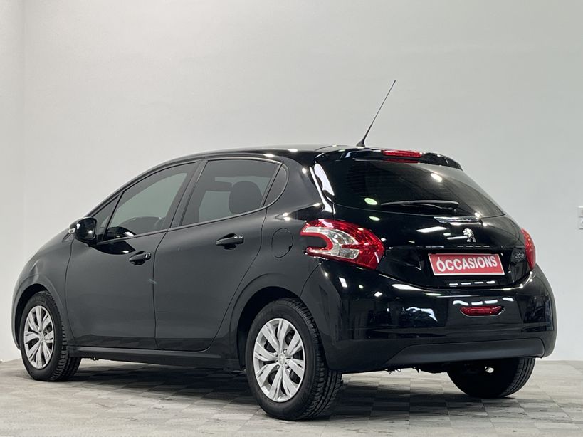 PEUGEOT 208 2014 - Photo n°4