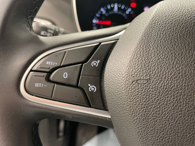 RENAULT MEGANE IV ESTATE 2022 - Photo n°12