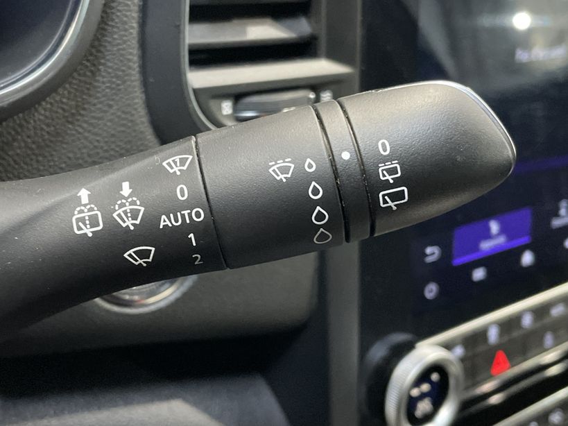RENAULT MEGANE IV BERLINE 2021 - Photo n°26