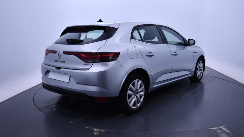 RENAULT MEGANE IV BERLINE 2021 - Photo n°6