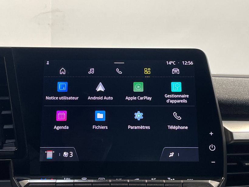 RENAULT MEGANE E TECH 2023 - Photo n°13