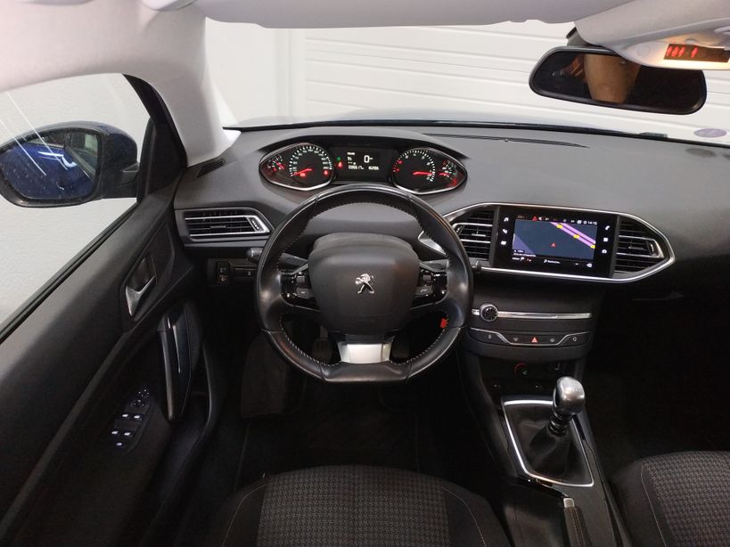PEUGEOT 308 2019 - Photo n°17
