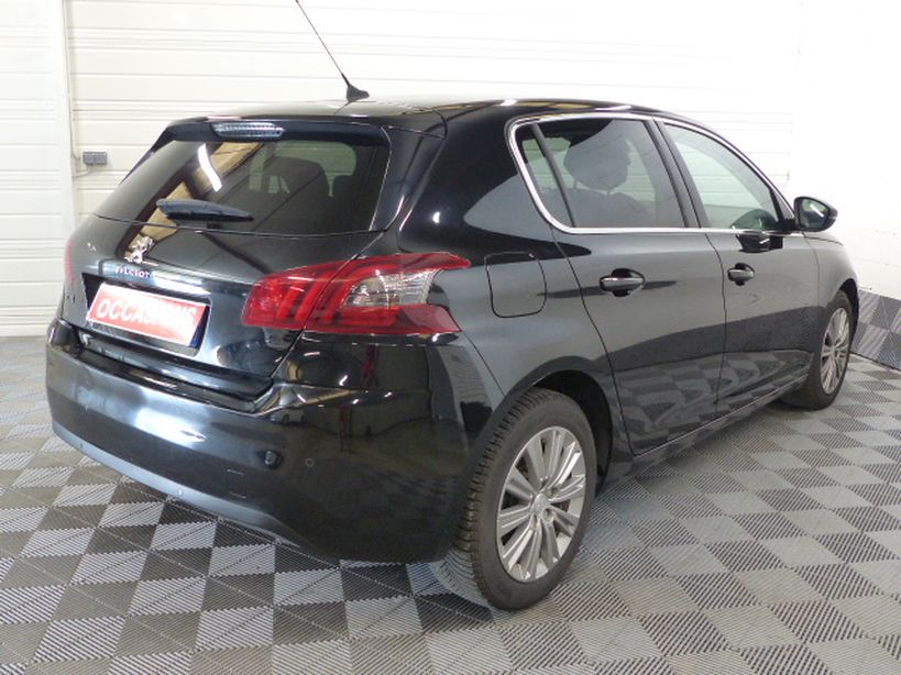 PEUGEOT 308 2018 - Photo n°15