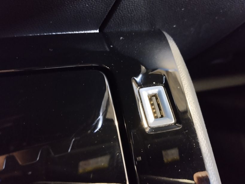 PEUGEOT 208 2023 - Photo n°12