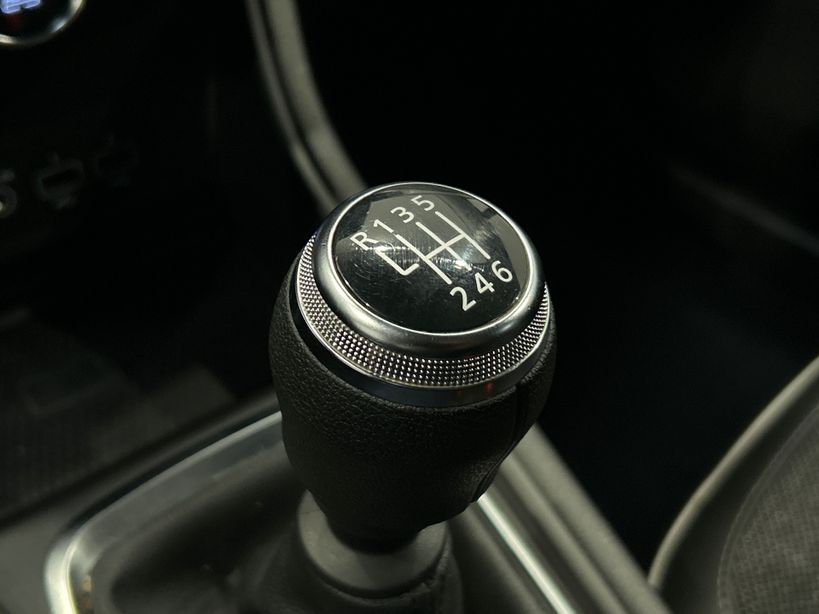 RENAULT CAPTUR 2022 - Photo n°18