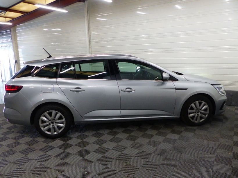 RENAULT MEGANE IV ESTATE 2020 - Photo n°34
