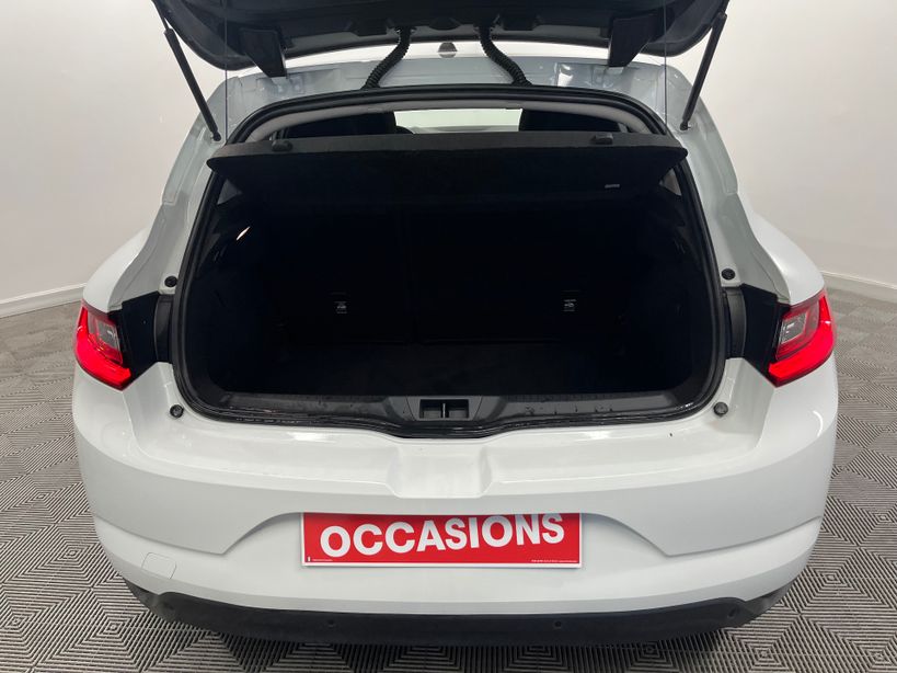 RENAULT MEGANE IV BERLINE BUSINESS 2020 - Photo n°9