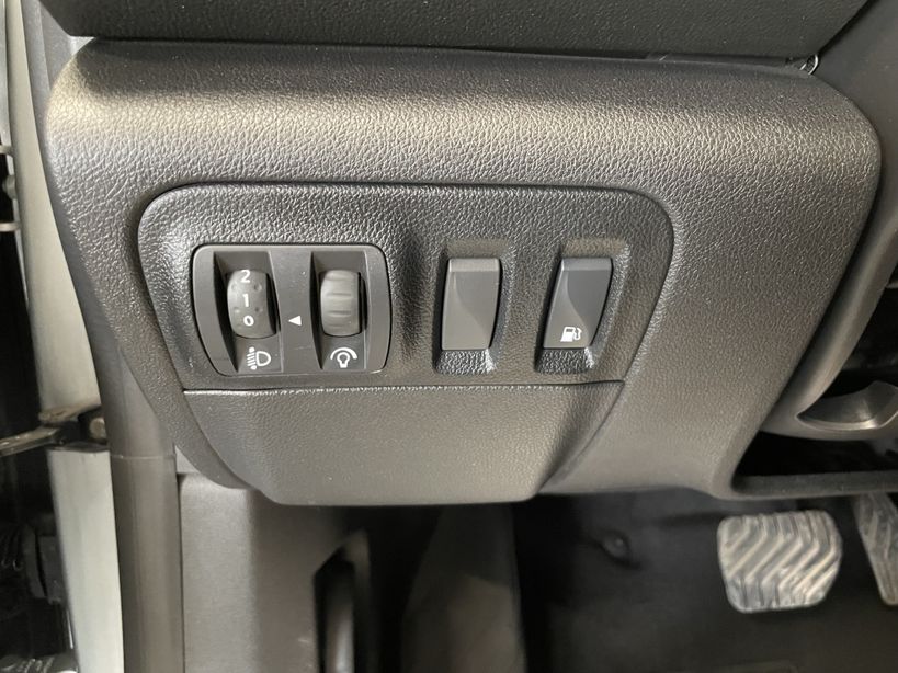 RENAULT MEGANE IV ESTATE 2021 - Photo n°17