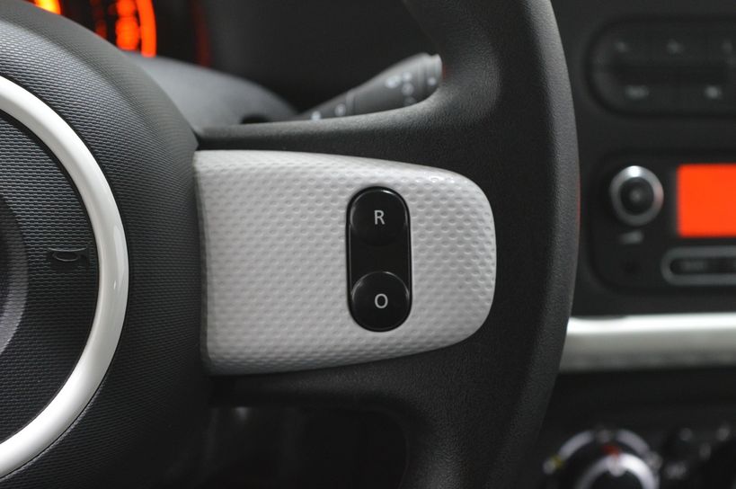 RENAULT TWINGO III 2019 - Photo n°12