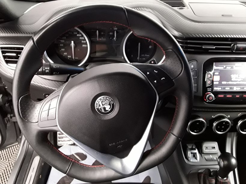 ALFA ROMEO GIULIETTA SERIE 2 2018 - Photo n°13