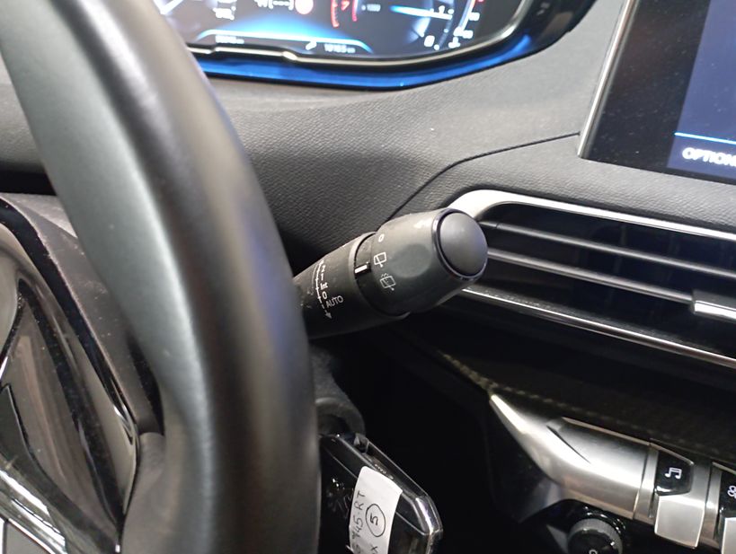 PEUGEOT 3008 BUSINESS 2019 - Photo n°25