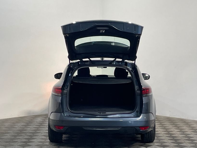 RENAULT MEGANE IV ESTATE 2022 - Photo n°46