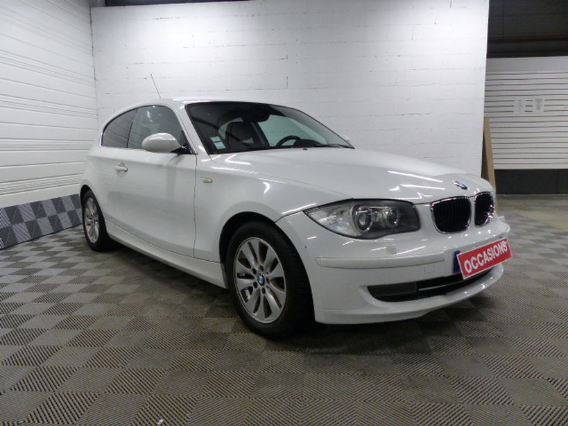 BMW SERIE 1 E81 2008 - Photo n°1