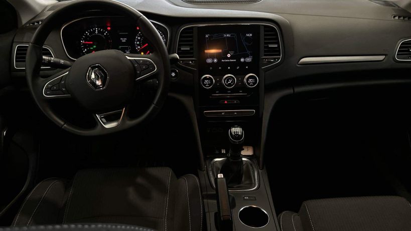 RENAULT MEGANE IV ESTATE 2022 - Photo n°11