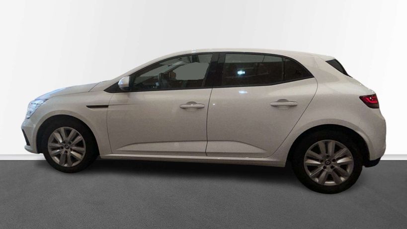 RENAULT MEGANE IV BERLINE 2022 - Photo n°8