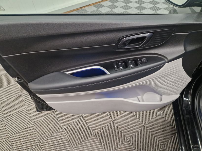 HYUNDAI i20 2023 - Photo n°12