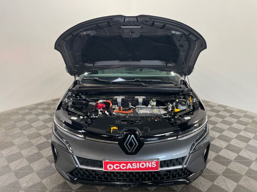 RENAULT MEGANE E TECH 2023 - Photo n°6