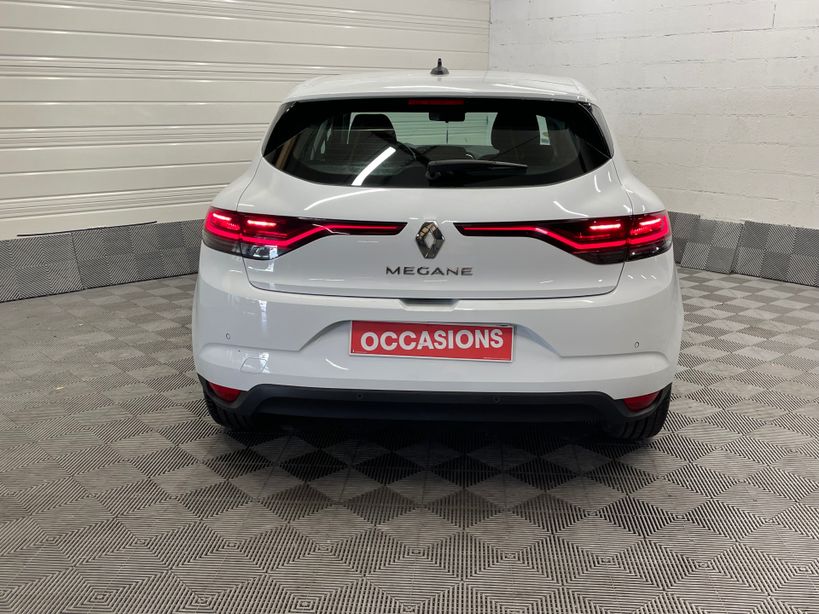 RENAULT MEGANE IV BERLINE 2021 - Photo n°6