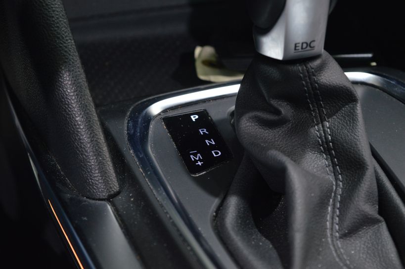 RENAULT MEGANE IV BERLINE 2019 - Photo n°25