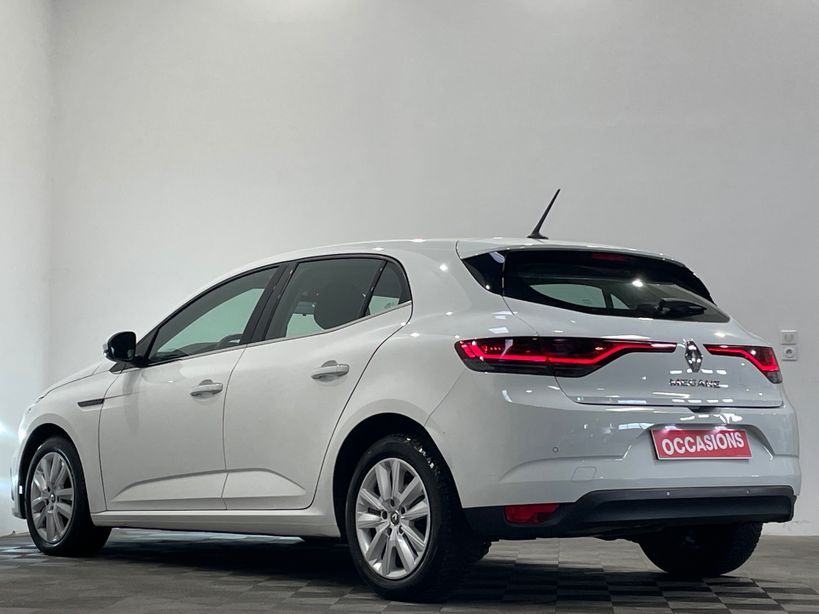 RENAULT MEGANE IV BERLINE 2021 - Photo n°4