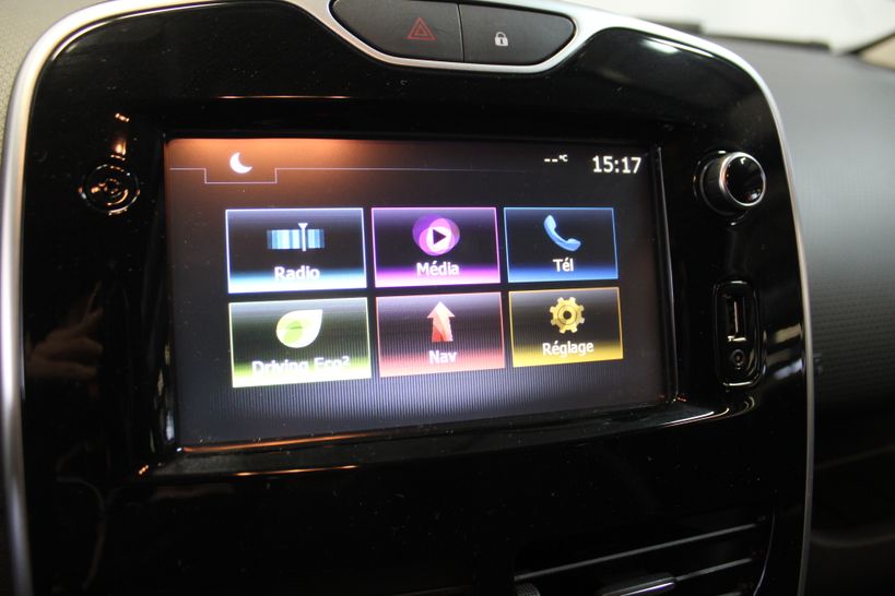 RENAULT CLIO IV 2016 - Photo n°2
