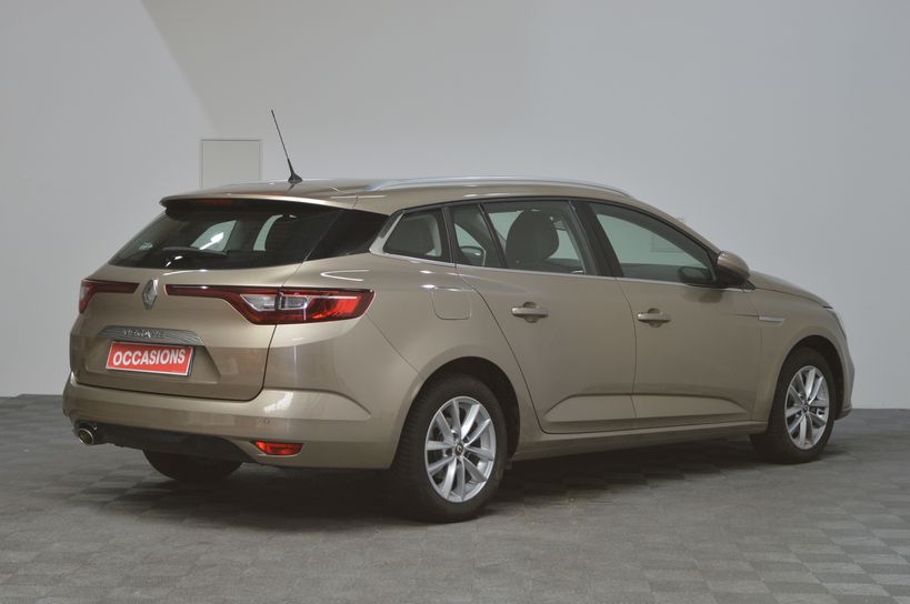 RENAULT MEGANE IV ESTATE 2019 - Photo n°3