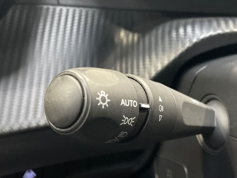 PEUGEOT 2008 2023 - Photo n°24