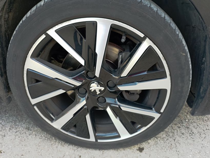 PEUGEOT 208 2021 - Photo n°10