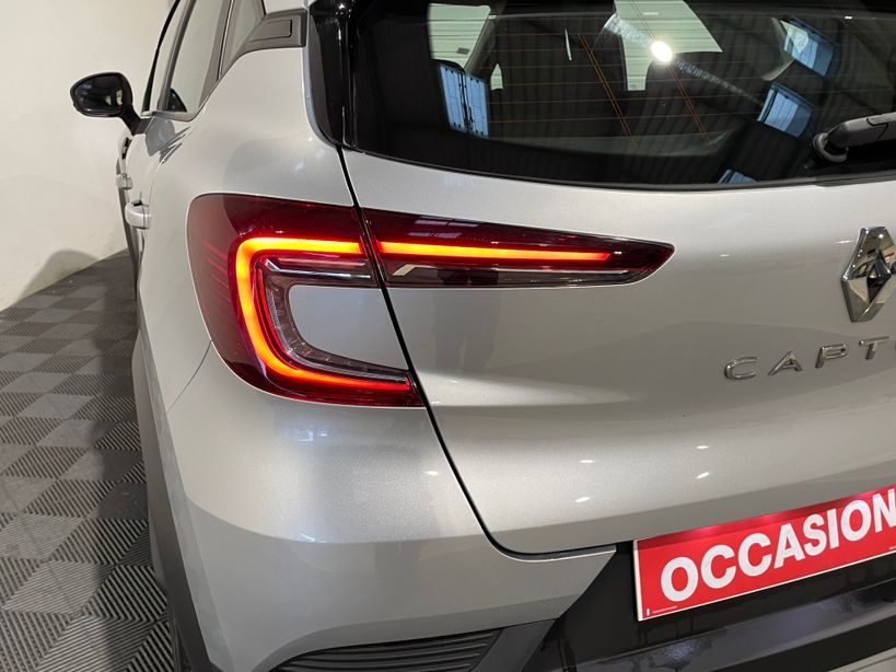 RENAULT CAPTUR 2021 - Photo n°8