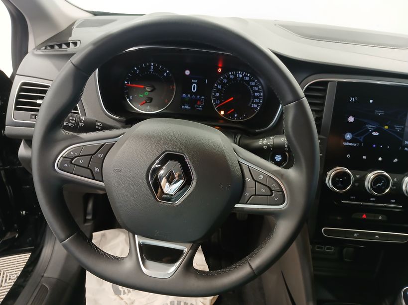 RENAULT MEGANE IV BERLINE 2021 - Photo n°12