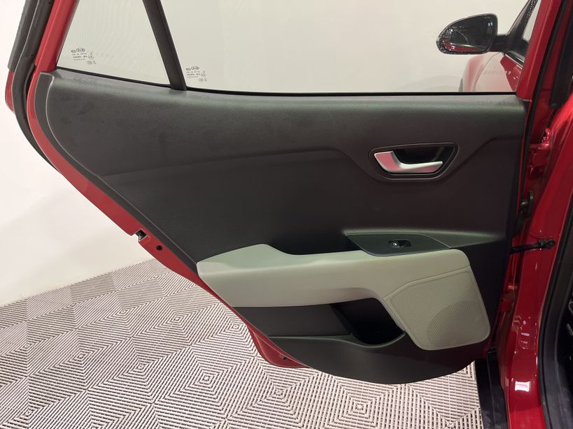 KIA STONIC 2019 - Photo n°36