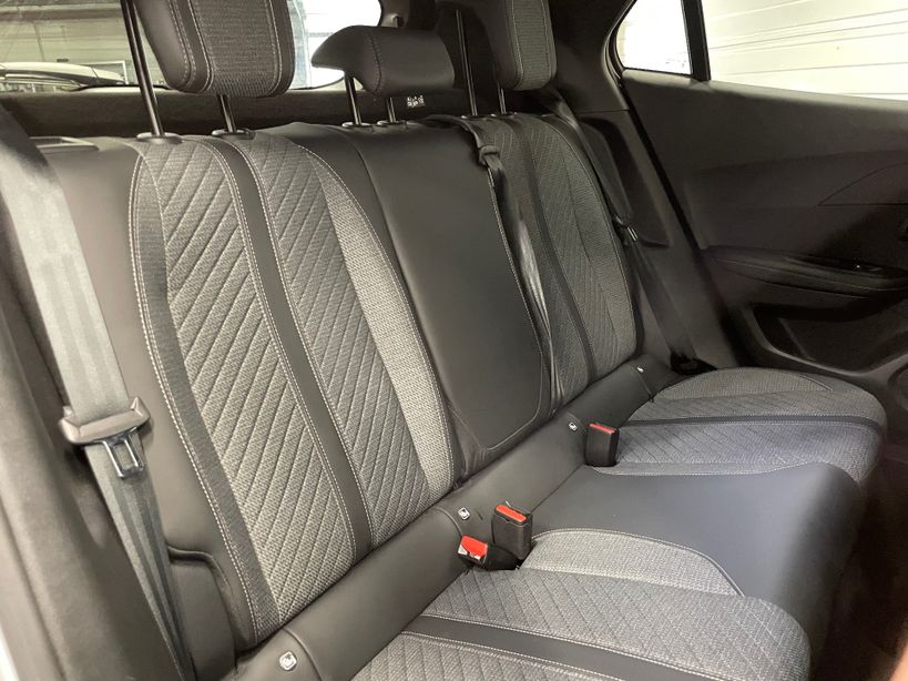 PEUGEOT 2008 2024 - Photo n°12