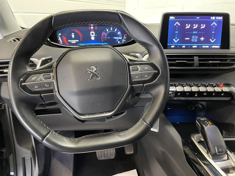 PEUGEOT 3008 2019 - Photo n°14