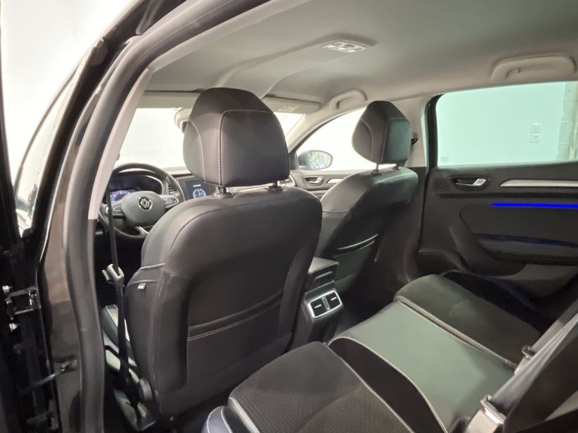 RENAULT MEGANE IV BERLINE 2020 - Photo n°39