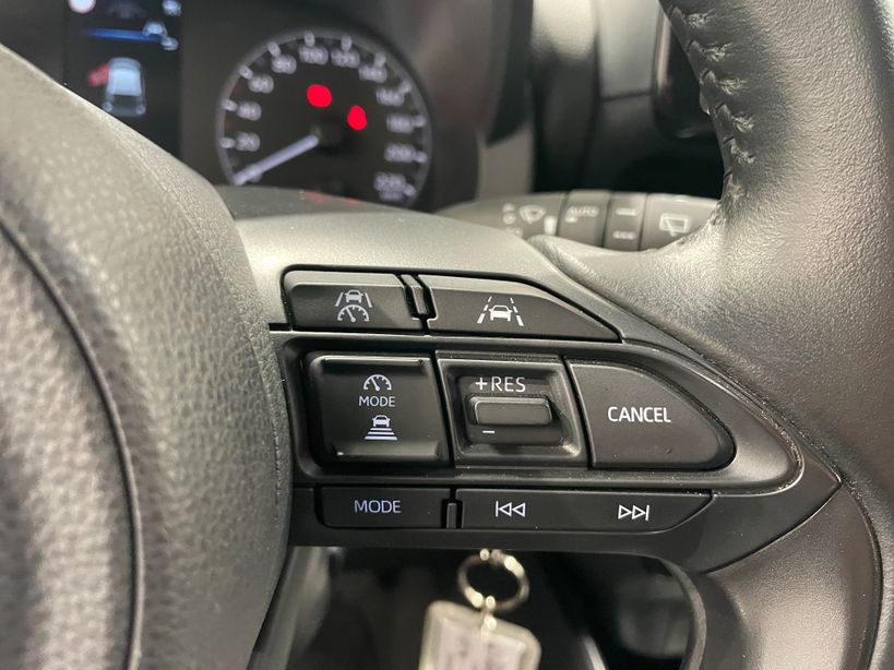 TOYOTA YARIS HYBRIDE 2025 - Photo n°13