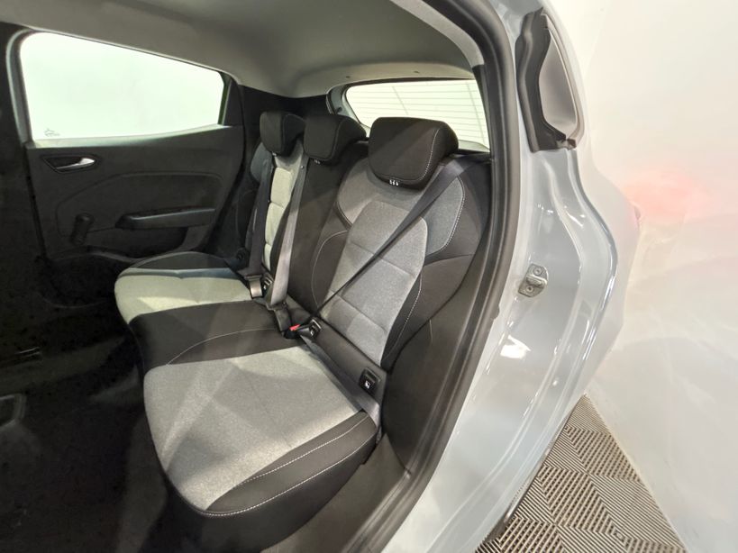 RENAULT CLIO V 2024 - Photo n°10