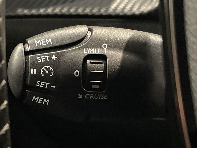 PEUGEOT 2008 2023 - Photo n°30