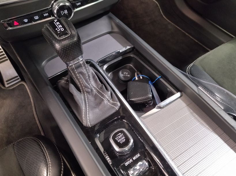 VOLVO XC60 2018 - Photo n°13