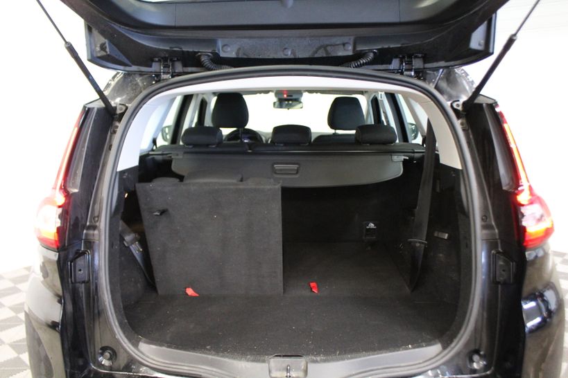 RENAULT GRAND SCENIC IV 2018 - Photo n°9