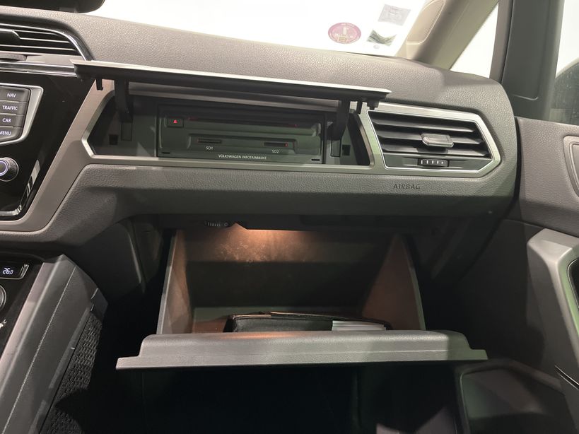 VOLKSWAGEN TOURAN 2016 - Photo n°23