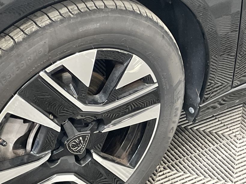 PEUGEOT 208 2024 - Photo n°6