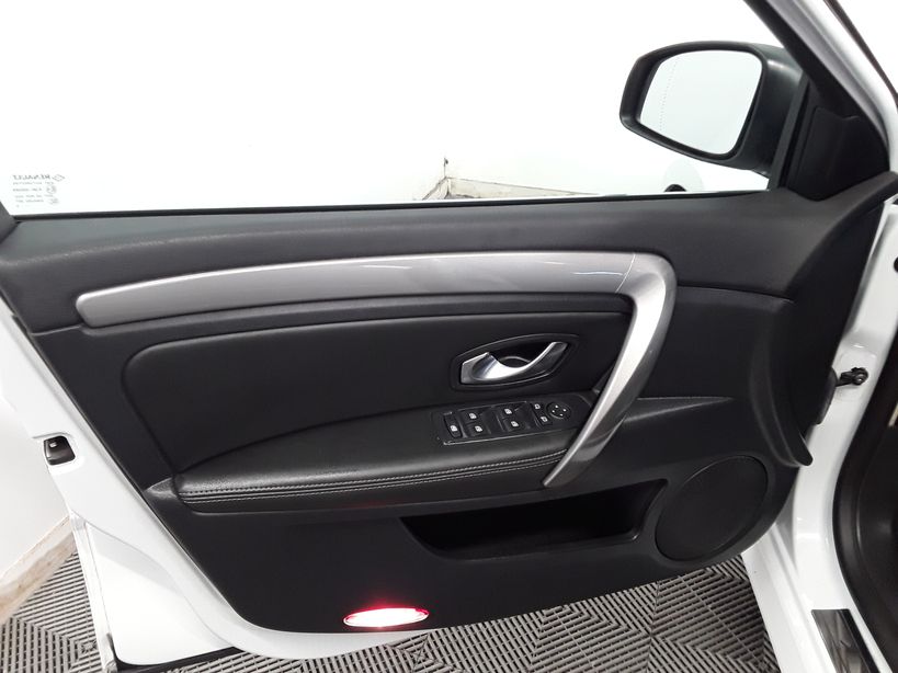 RENAULT LAGUNA 2014 - Photo n°10