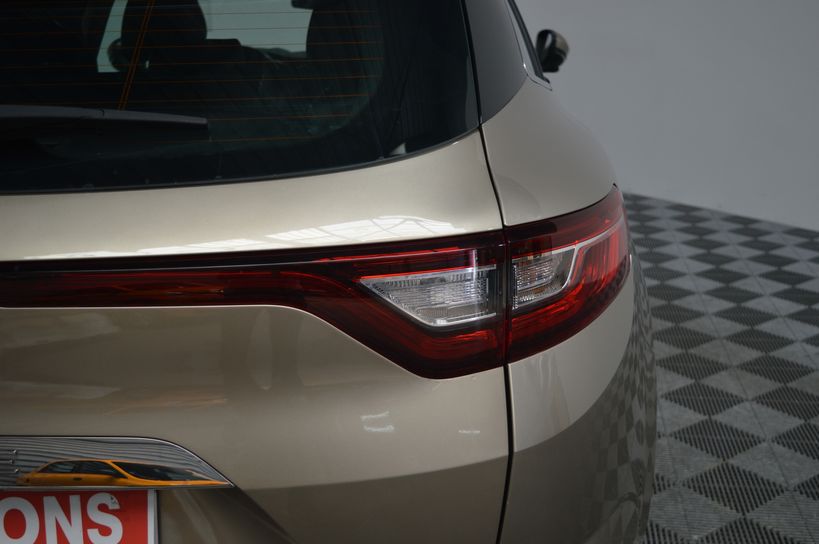 RENAULT MEGANE IV ESTATE 2019 - Photo n°7