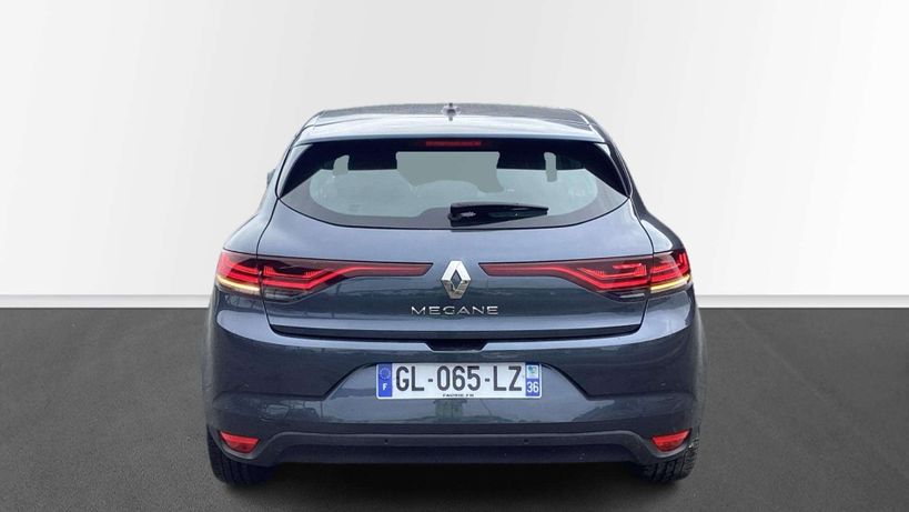 RENAULT MEGANE IV BERLINE 2023 - Photo n°3
