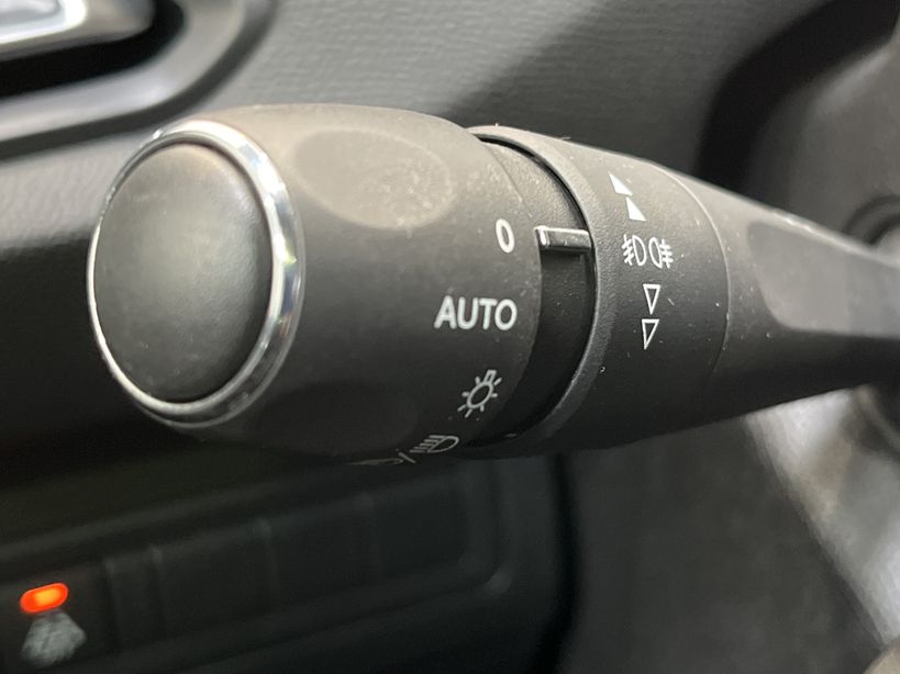 PEUGEOT 308 2019 - Photo n°28