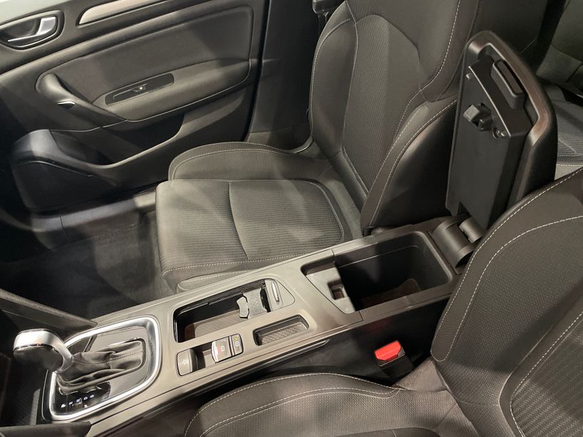 RENAULT MEGANE IV ESTATE 2021 - Photo n°22