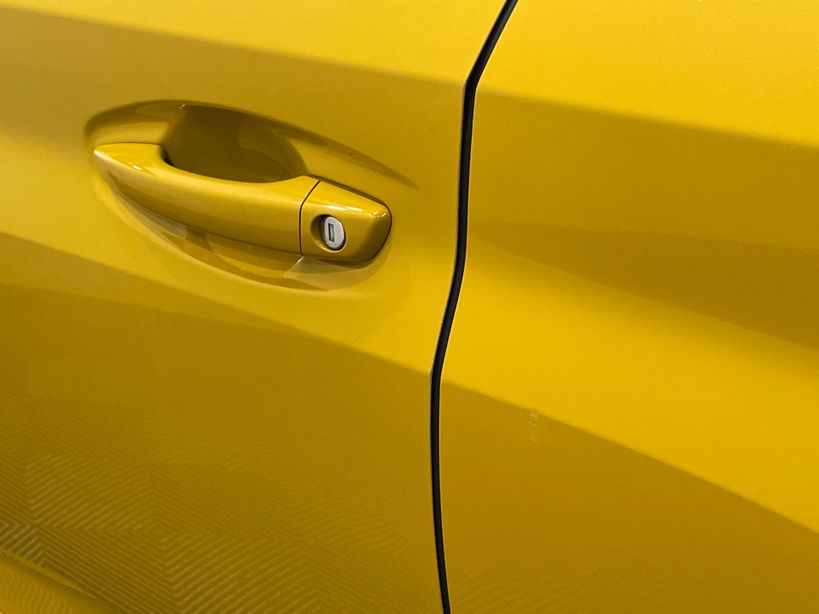 PEUGEOT 208 2022 - Photo n°2