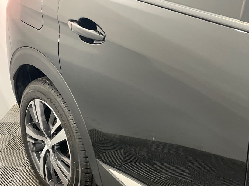 PEUGEOT 3008 2023 - Photo n°2